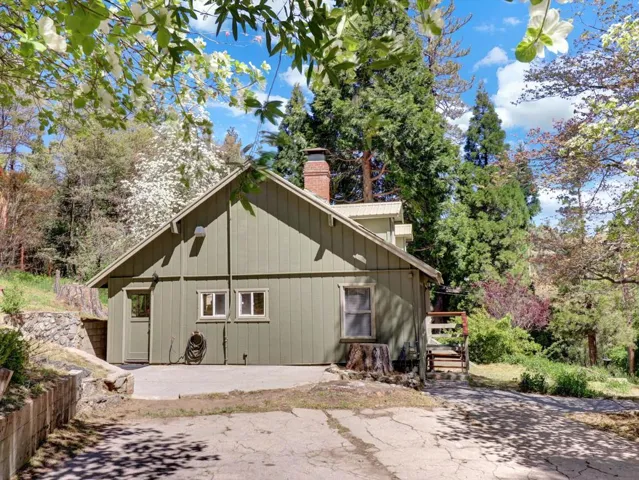 18-488 Hunt Lane-18