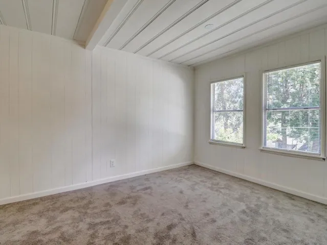 52-488 Hunt Lane-52