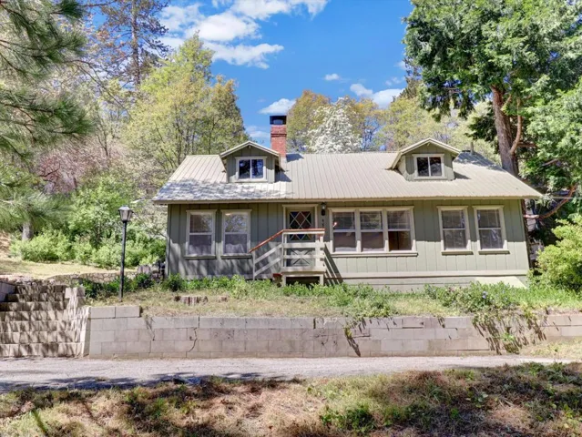 12-488 Hunt Lane-12
