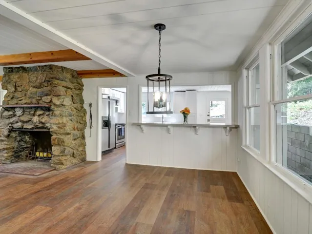 32-488 Hunt Lane-32