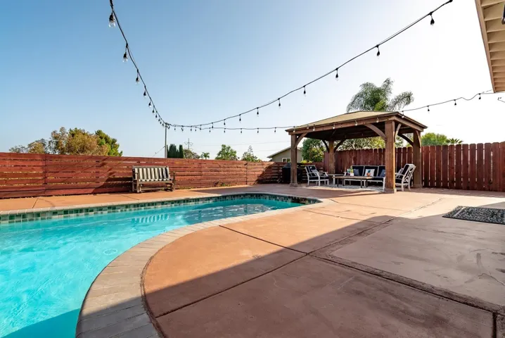 10225 Via Del Sud, San Diego, California 92129