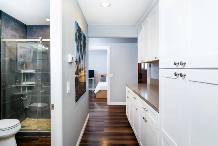 10225 Via Del Sud, San Diego, California 92129
