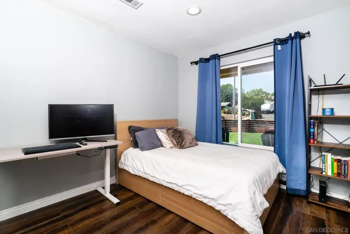 10225 Via Del Sud, San Diego, California 92129