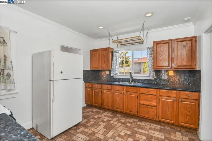 1199 60th Ave, Oakland, California 94621