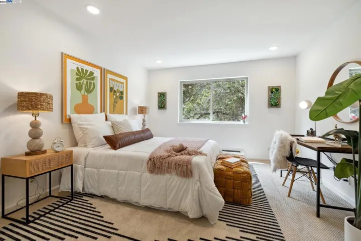 1321 Webster Street D107, Alameda, California 94501