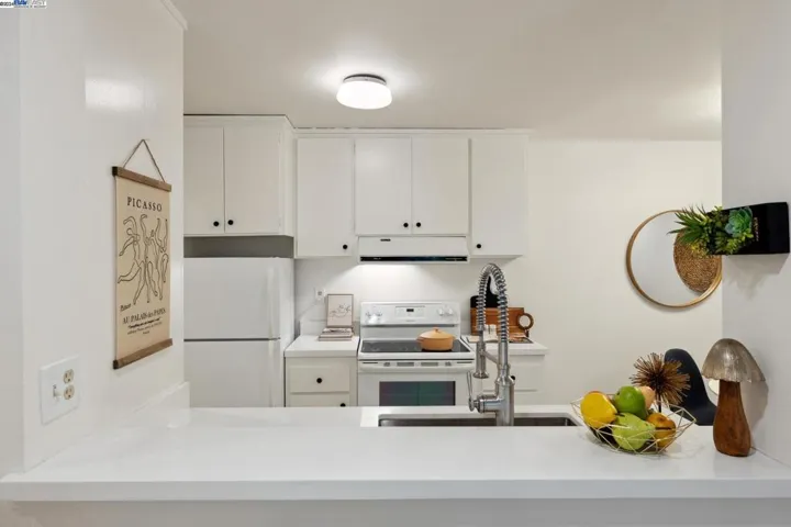 1321 Webster Street D107, Alameda, California 94501