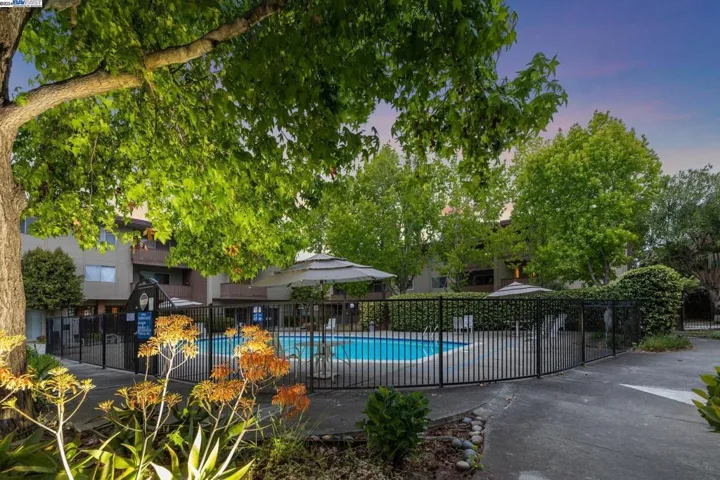 1321 Webster Street D107, Alameda, California 94501