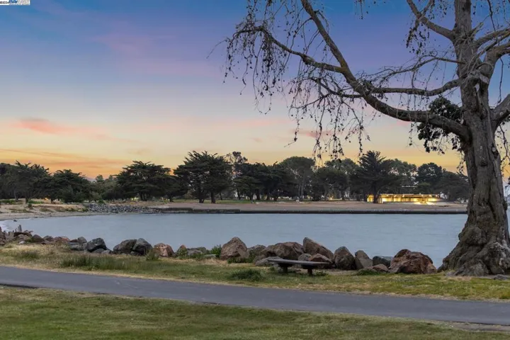 1321 Webster Street D107, Alameda, California 94501