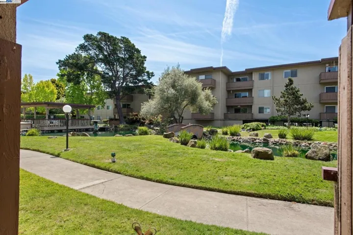 1321 Webster Street D107, Alameda, California 94501