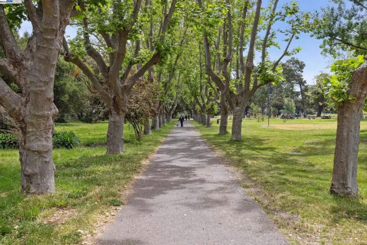 1321 Webster Street D107, Alameda, California 94501
