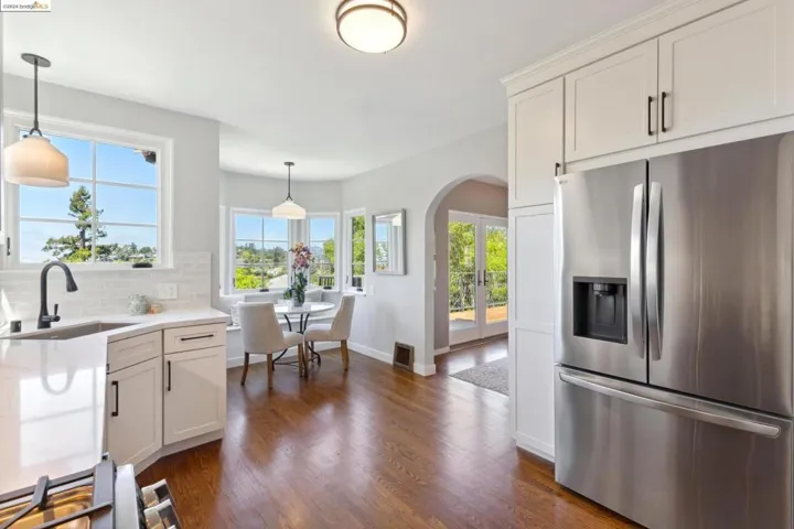 1917 Oak Crest Dr, Oakland, California 94602