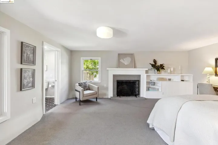 1917 Oak Crest Dr, Oakland, California 94602