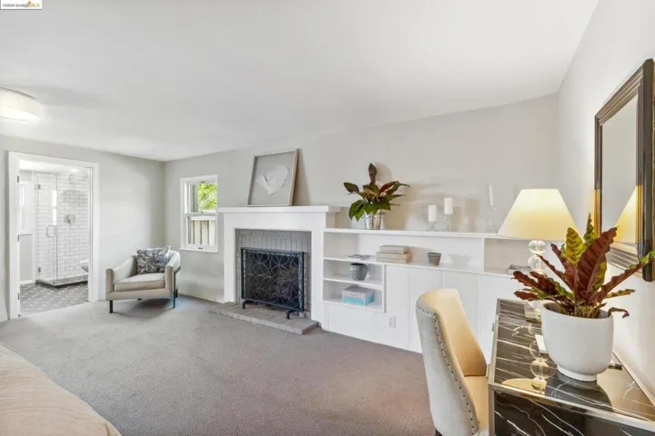 1917 Oak Crest Dr, Oakland, California 94602