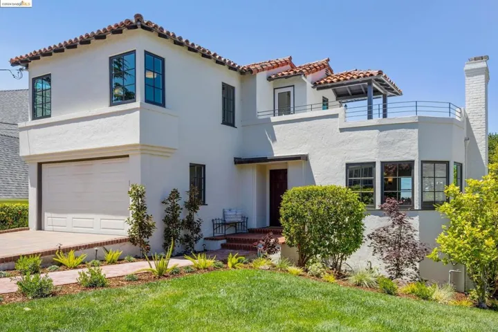 1917 Oak Crest Dr, Oakland, California 94602