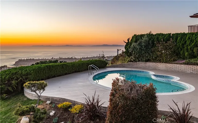 7183 Avenida Altisima, Rancho Palos Verdes, California 90275