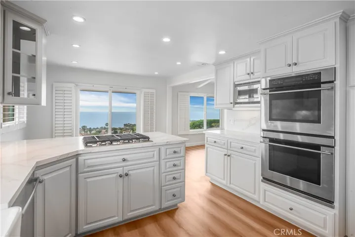 7183 Avenida Altisima, Rancho Palos Verdes, California 90275