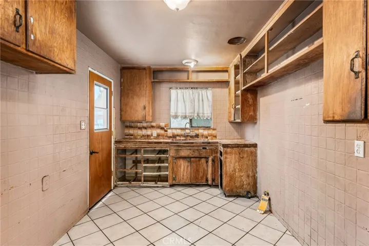 3920 N Lang Avenue, Covina, California 91722