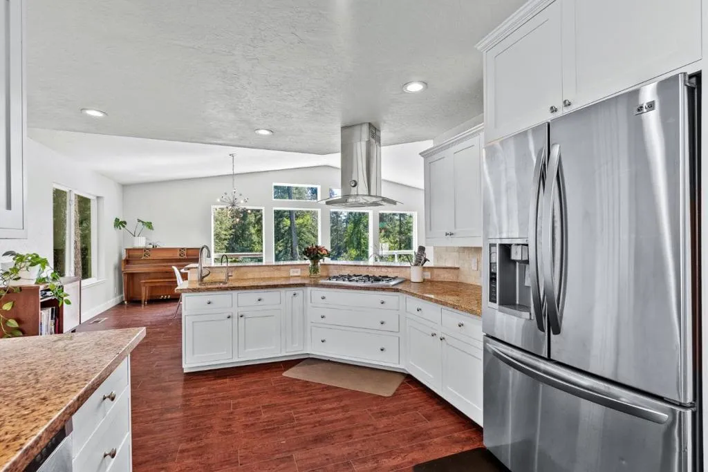 114 Sawyer Circle, Scotts Valley, California 95066 home-pic-12