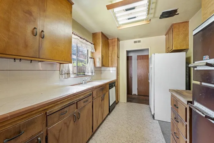 604 Chimalus Drive, Palo Alto, California 94306