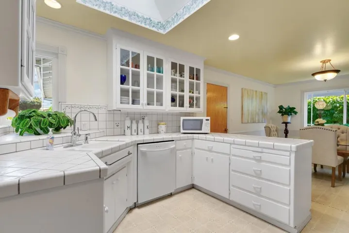 1386 Block Drive, Santa Clara, California 95050