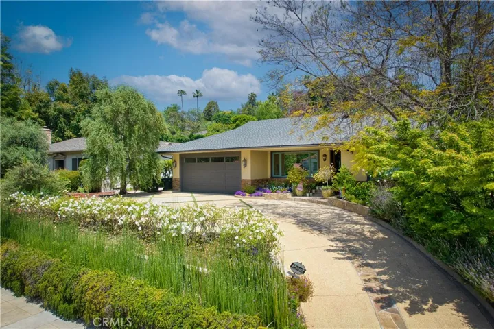 831 Old Mill Road, Pasadena, California 91108