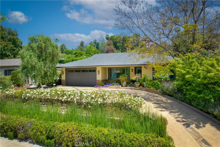 831 Old Mill Road, Pasadena, California 91108
