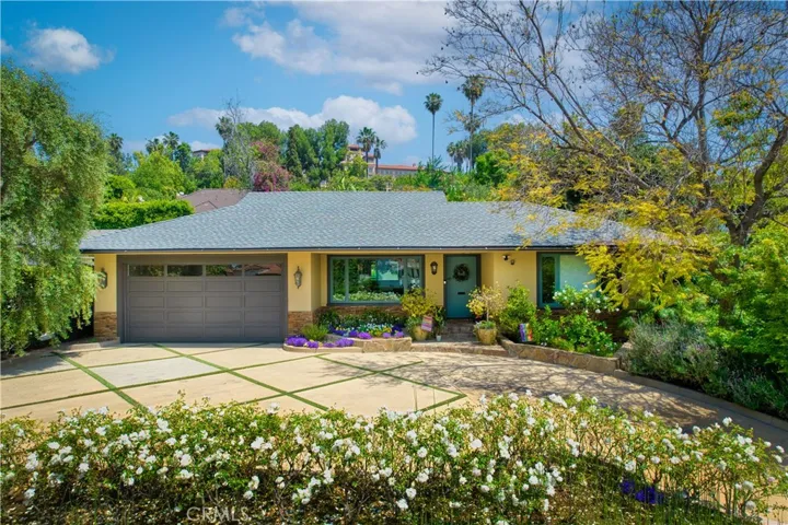 831 Old Mill Road, Pasadena, California 91108