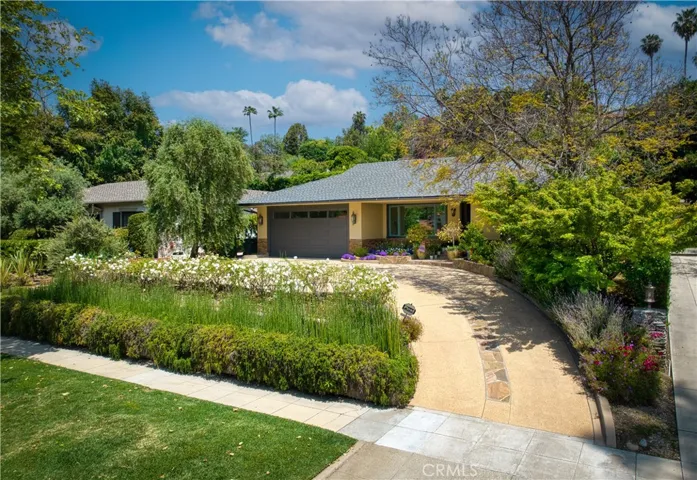 831 Old Mill Road, Pasadena, California 91108