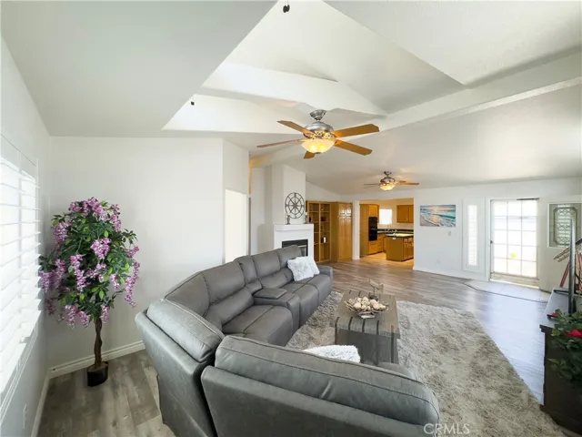 6243 E Golden Sands 186, Long Beach, California 90803
