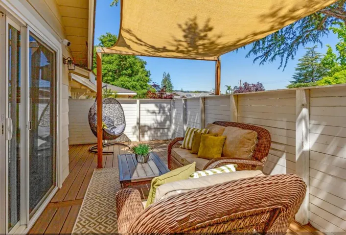 13755 Calle Tacuba, Saratoga, California 95070