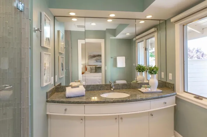 13755 Calle Tacuba, Saratoga, California 95070