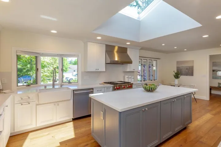 13755 Calle Tacuba, Saratoga, California 95070