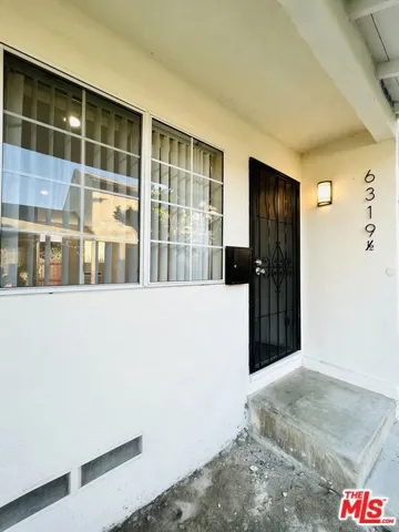 6319 1/2 Fulton Avenue, Van Nuys, California 91401