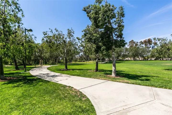 Rimgate Park has walking paths and can have a picnic on the grass or read a book and enjoy the park.