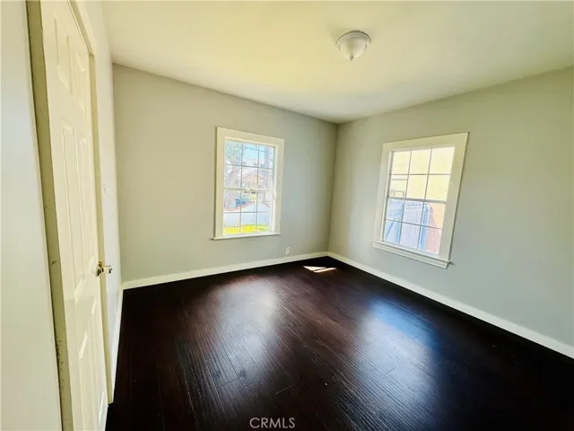 Front Unit- Bedroom