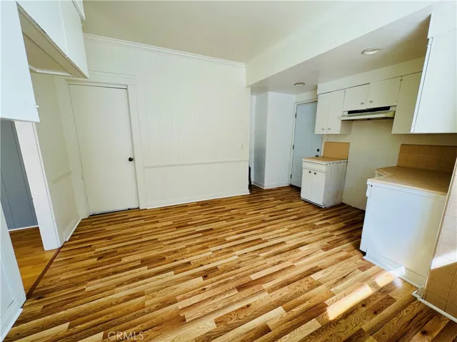 Front Unit- Kitchen