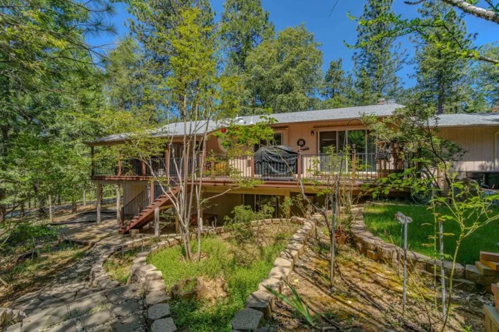 12502 Arrow Head Road, Pine Grove, California 95665