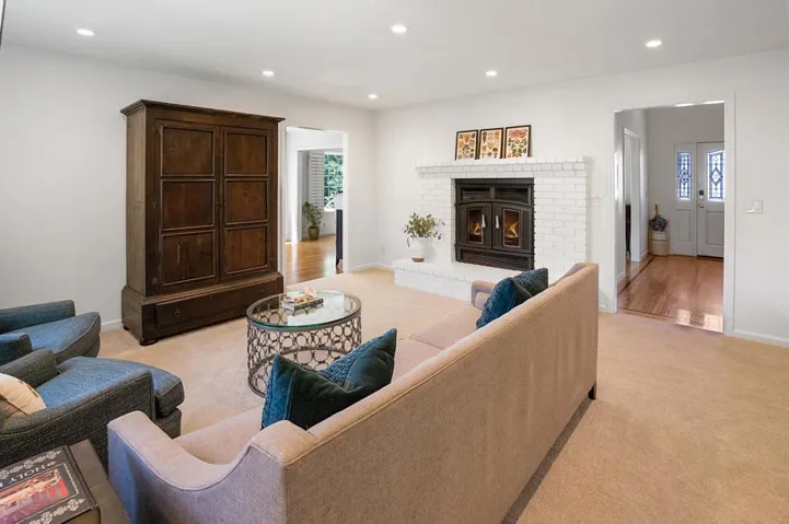700 Monarch Way, Santa Cruz, California 95060