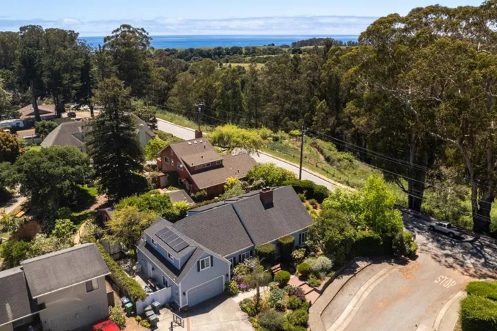 700 Monarch Way, Santa Cruz, California 95060