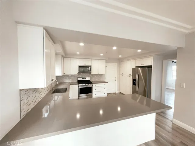 2020 Belmont Lane B, Redondo Beach, California 90278