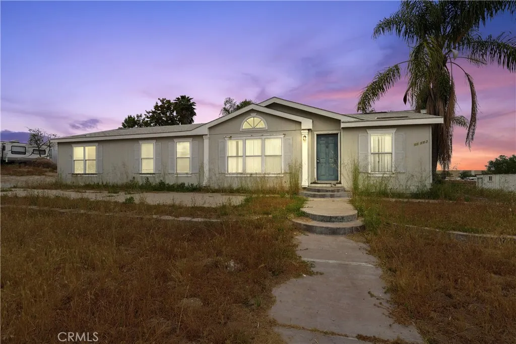 22540 Markham, Perris, California 92570 home-pic-1