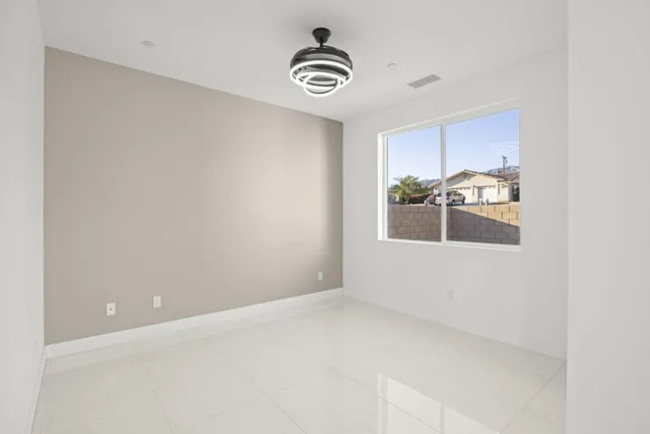 24-web-or-mls-11635 Upland Way-246