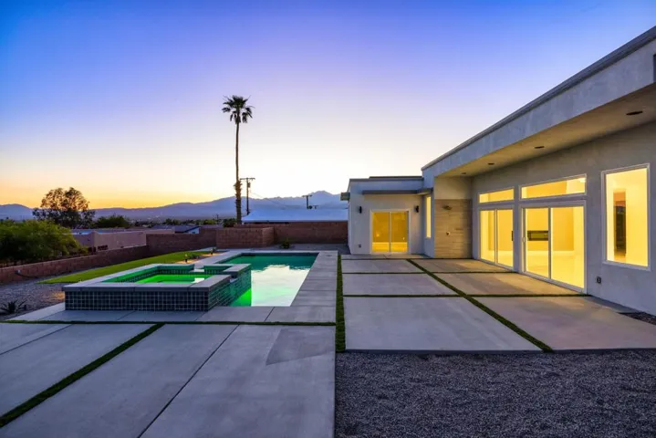 32-web-or-mls-11635 Upland Way-548-Edit