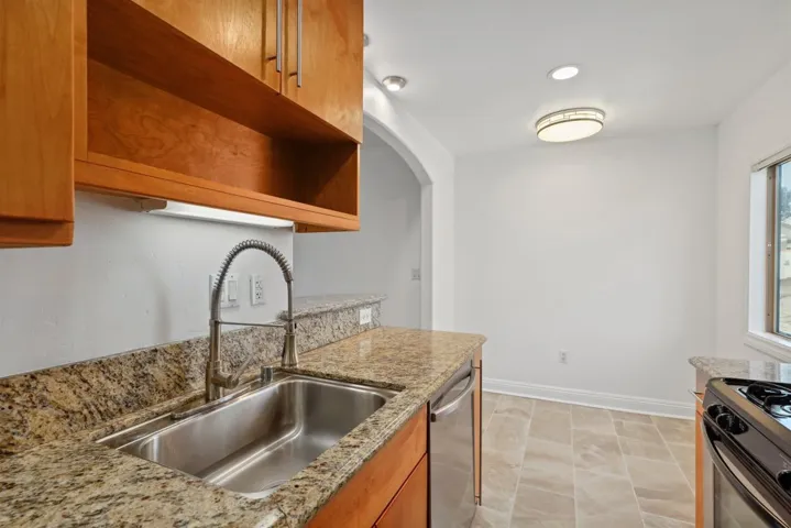1049 Felspar St 23, San Diego, California 92109
