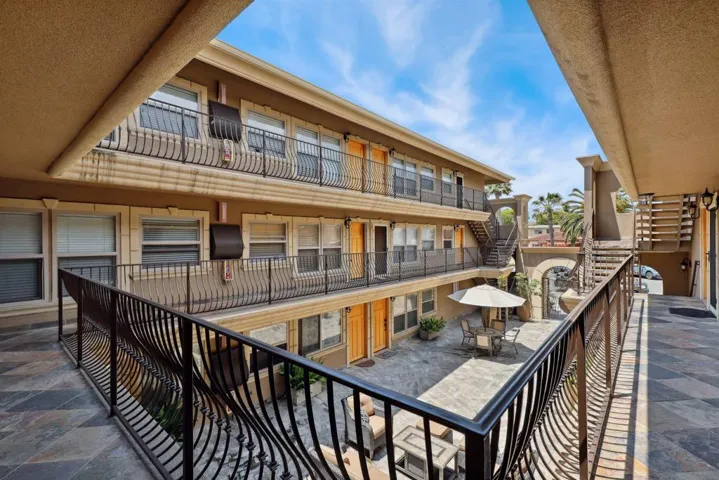 1049 Felspar St 23, San Diego, California 92109