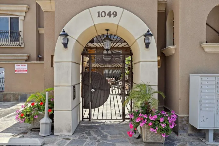 1049 Felspar St 23, San Diego, California 92109