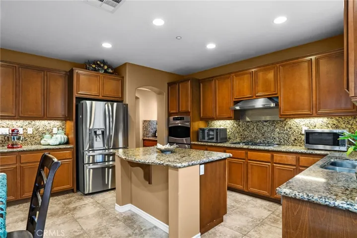 5587 Scharf Avenue, Fontana, California 92336