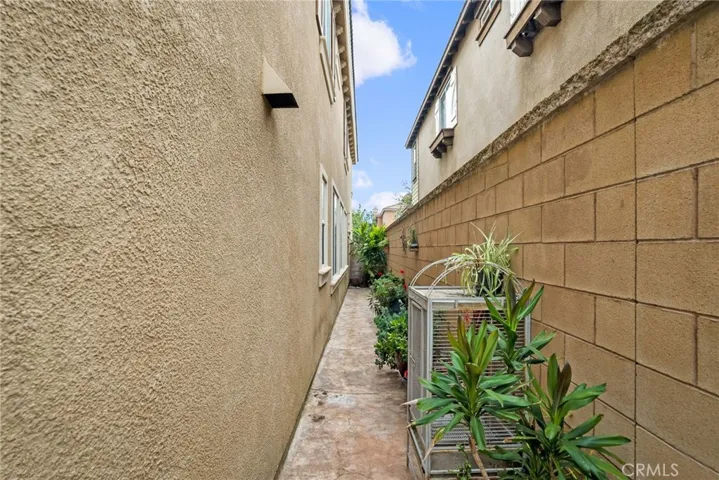 5587 Scharf Avenue, Fontana, California 92336