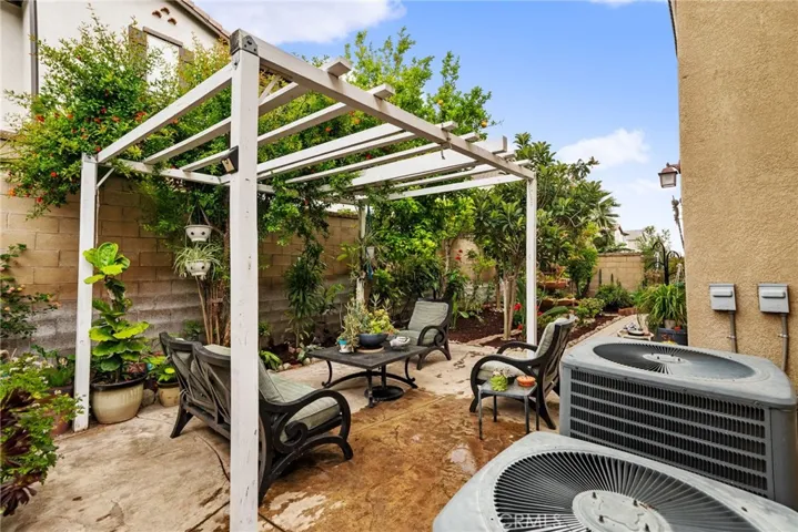 5587 Scharf Avenue, Fontana, California 92336
