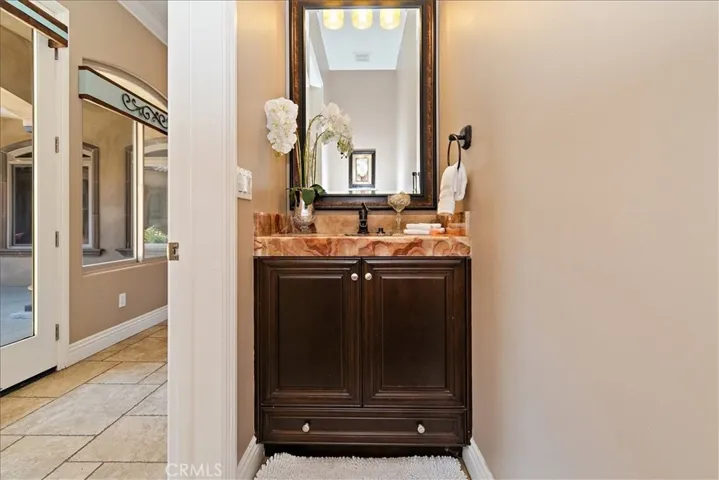 1264 Amin Cir, Corona, California 92881